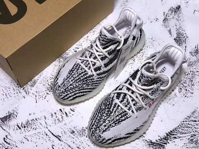 Adidas Yeezy Black Boost White V2 CP9654 350 Zebra 0529